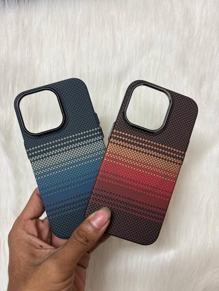 Original Luxo Life Premium MagSafe Reflective Carbon Textured Case For iPhone - Image 6